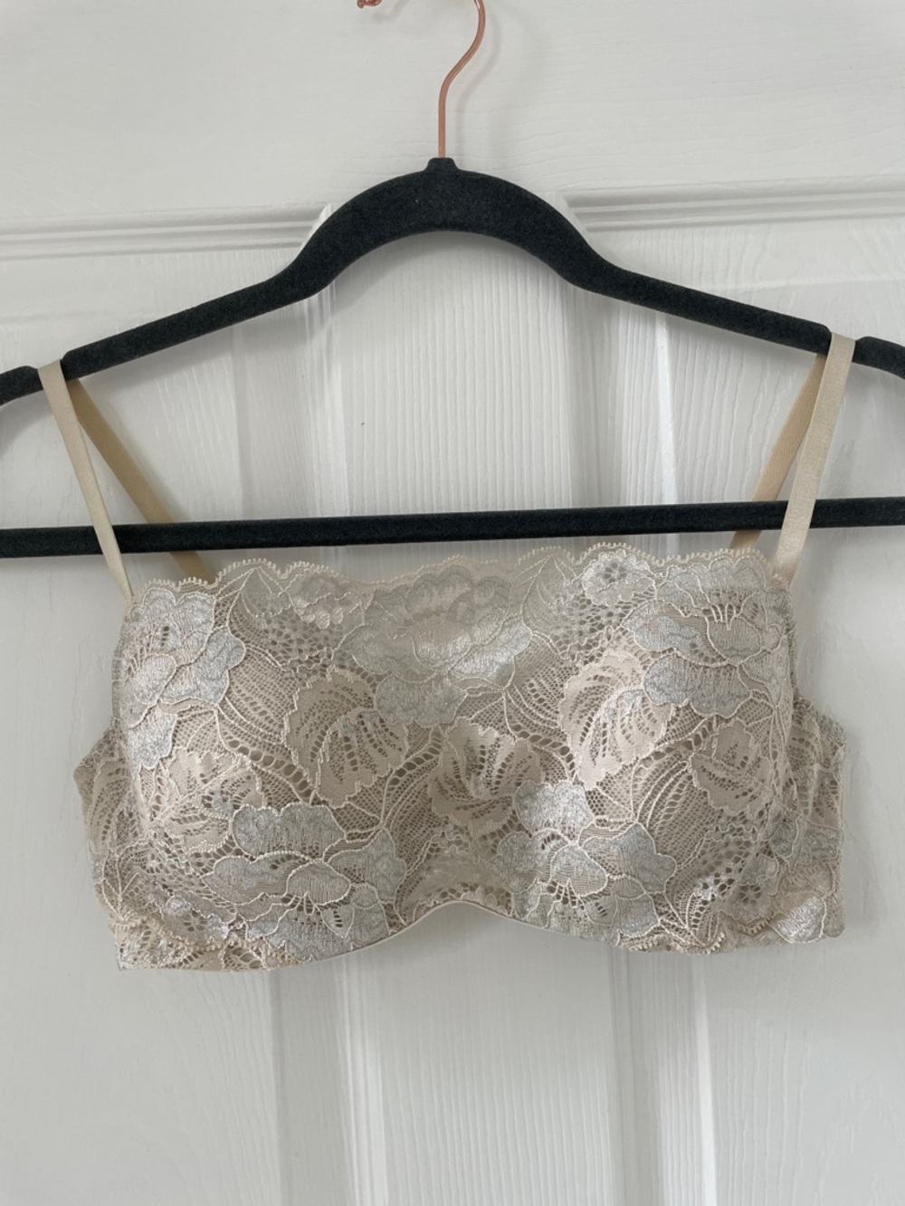 Natori Lace Bandeau Bralette in Beige and Silver